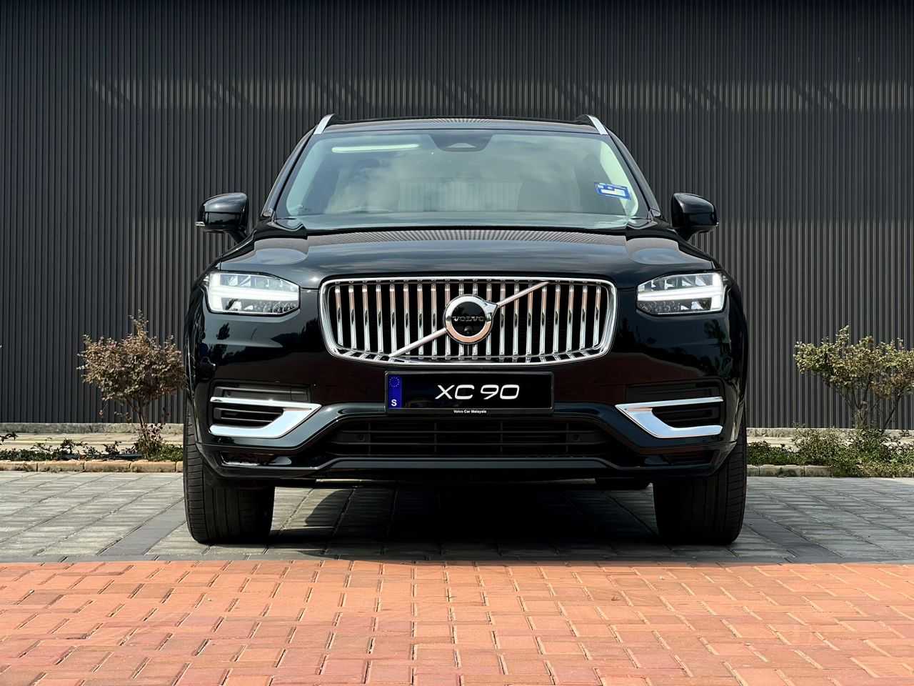 Volvo  XC90 Recharge Ultimate, T8 AWD plug-in hybrid, Electric/Petrol, Bright, 7 Seats