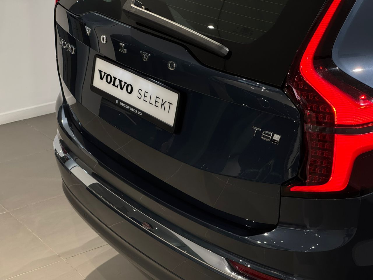 Volvo XC90 Ultra, T8 AWD Plug-in hybrid, Electric/Petrol, Bright, 7 Seats