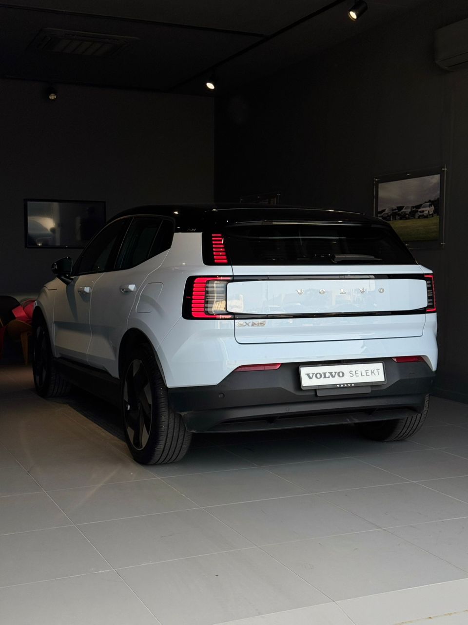 Volvo EX30 Plus, Single Motor Extended Range, Electric