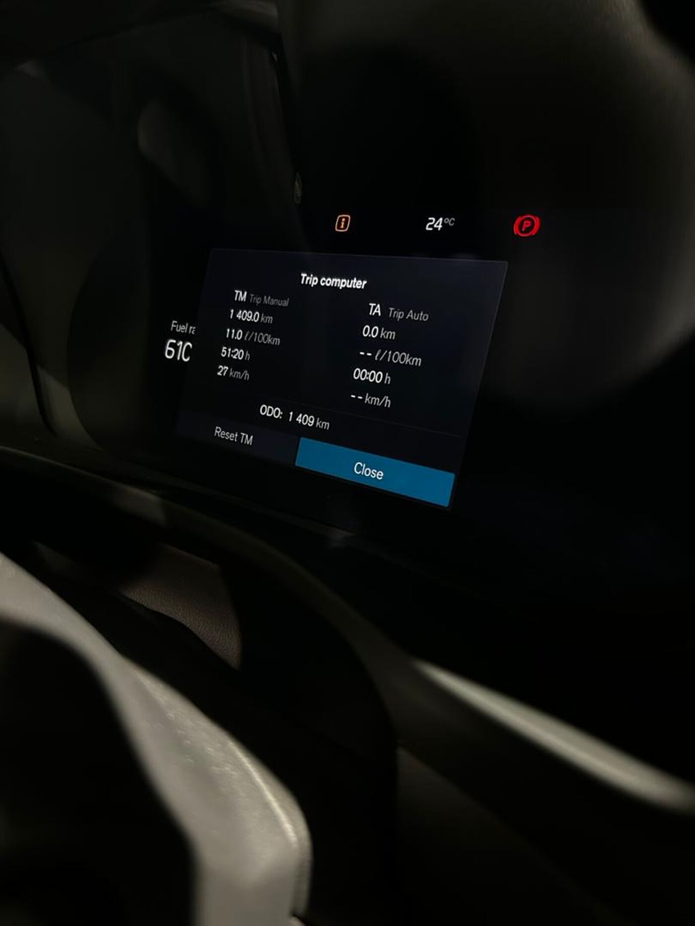 Volvo  Plus, B5 AWD Mild hybrid, Petrol, Dark