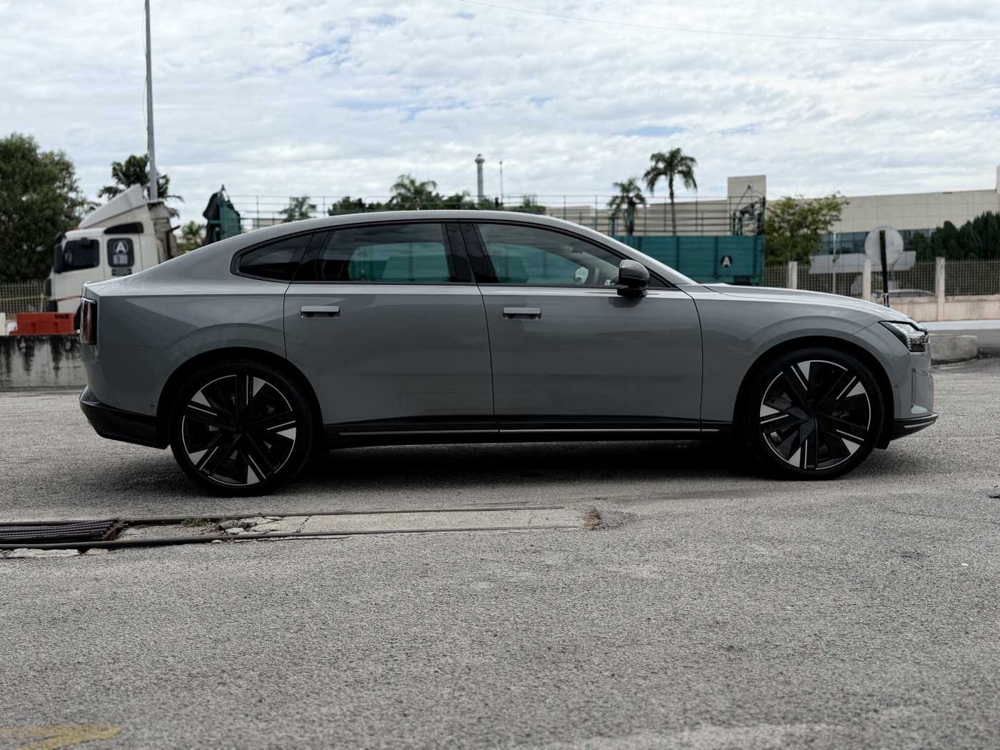 Volvo  ES90 Ultra, Single Motor Extended Range, Electric