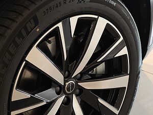 Volvo XC90 Ultra, T8 AWD Plug-in hybrid, Electric/Petrol, Bright, 7 Seats