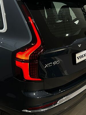 Volvo XC90 Ultra, T8 AWD Plug-in hybrid, Electric/Petrol, Bright, 7 Seats