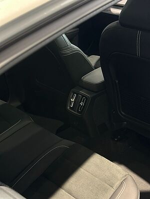 Volvo XC40 Recharge Ultimate, Pure Electric, Electric