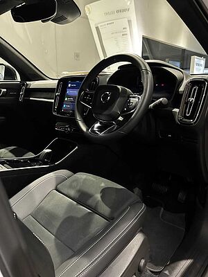 Volvo  EC40 Ultra, Twin Motor, Electric