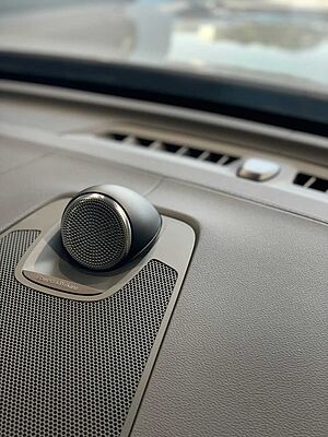 Volvo XC60 Ultra, T8 AWD Plug-in hybrid, Electric/Petrol, Dark