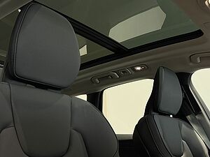 Volvo XC60 Ultra, T8 AWD Plug-in hybrid, Electric/Petrol, Dark