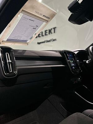 Volvo  Plus, B5 AWD Mild hybrid, Petrol, Dark