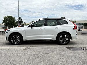 Volvo  XC60 Ultra, T8 AWD Plug-in hybrid, Electric/Petrol, Dark
