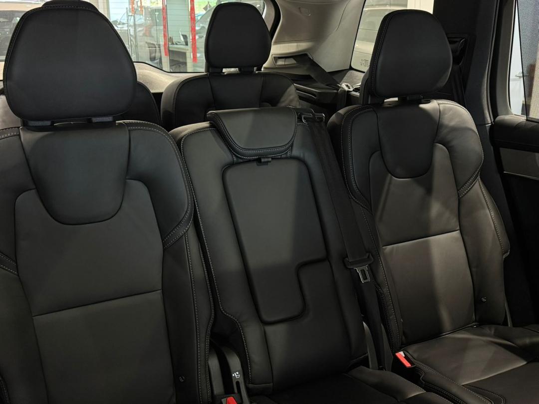 Volvo  Ultra, T8 AWD Plug-in hybrid, Electric/Petrol, Bright, 7 Seats