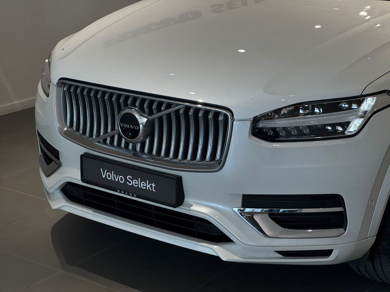 Volvo XC90 Ultra, T8 AWD Plug-in hybrid, Electric/Petrol, Bright, 7 Seats