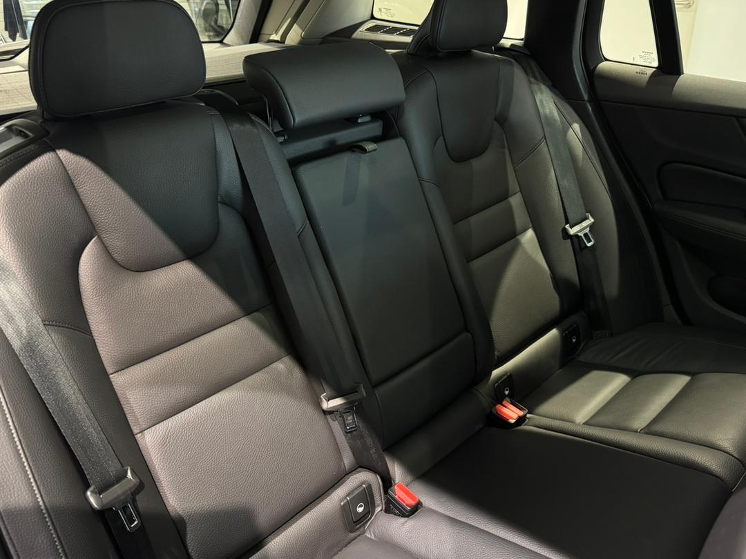 Volvo V60 Recharge Plus, T8 AWD Plug-in hybrid, Electric/Petrol, Bright