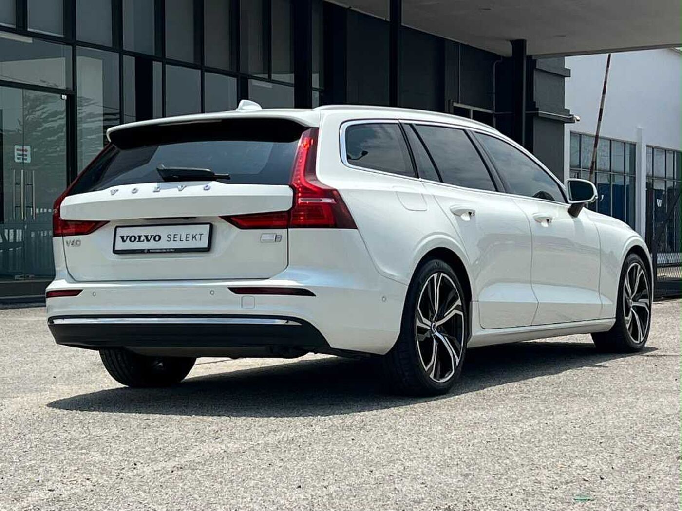 Volvo Recharge Ultimate, T8 , Electric/Petrol, Bright