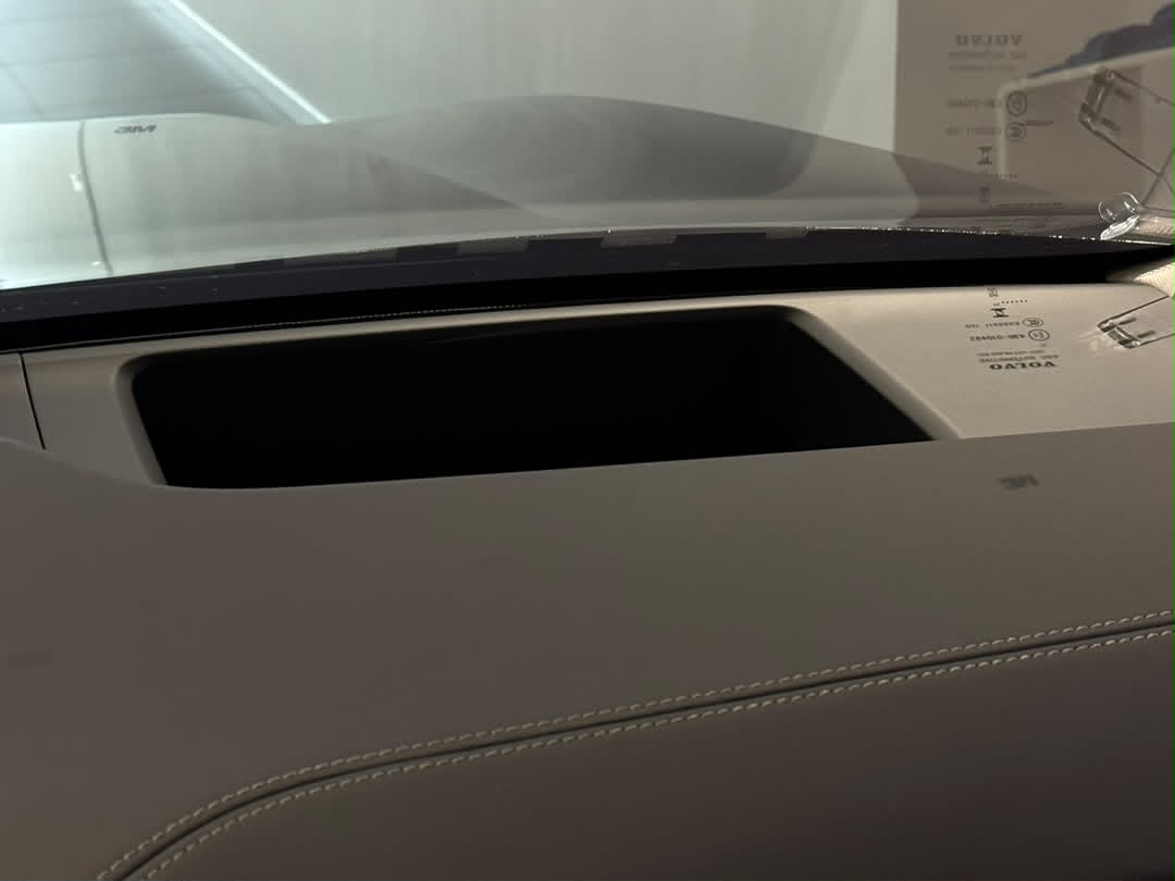 Volvo Ultra, Twin Motor Performance, Electric, 7 Seats