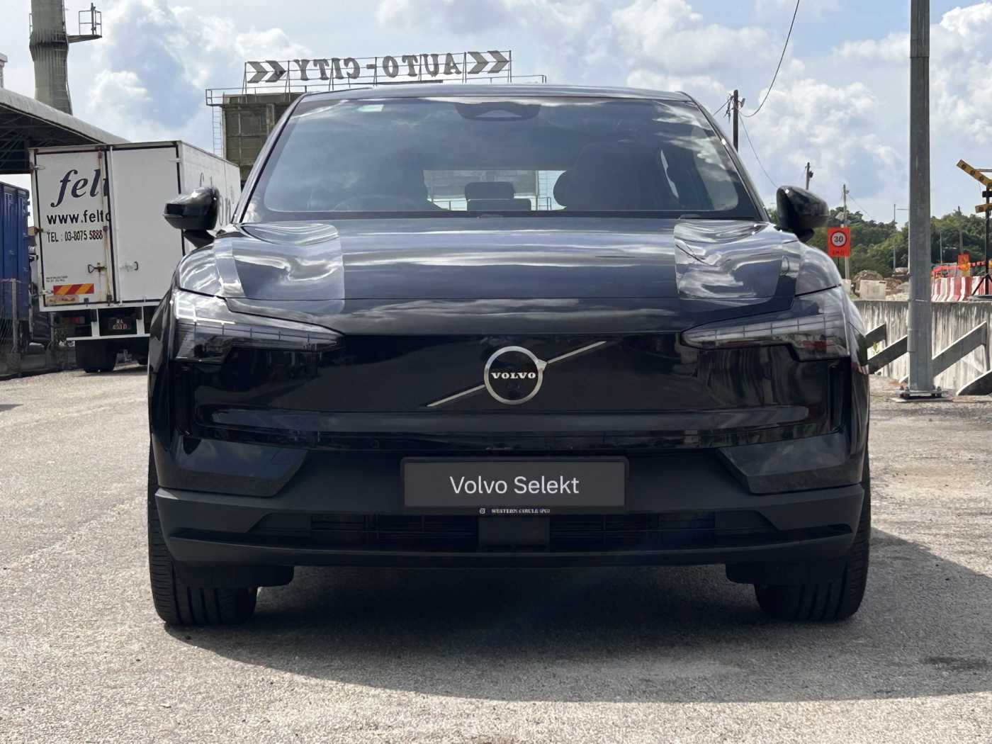 Volvo  Ultra, Single Motor Extended Range, Electric