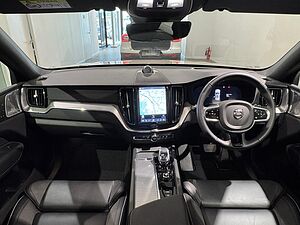 Volvo  XC60 Ultra, T8 AWD Plug-in hybrid, Electric/Petrol, Dark