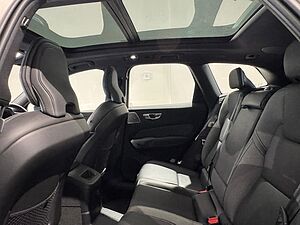 Volvo  XC60 Ultra, T8 AWD Plug-in hybrid, Electric/Petrol, Dark