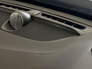 Volvo  Ultra, T8 AWD Plug-in hybrid, Electric/Petrol, Bright, 7 Seats