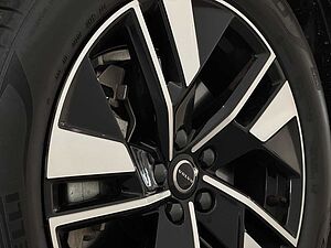 Volvo Ultra, T8 AWD Plug-in hybrid, Electric/Petrol, Dark