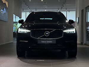 Volvo XC60 Essential, B5 AWD Mild hybrid, Petrol