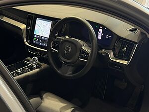 Volvo V60 Recharge Plus, T8 AWD Plug-in hybrid, Electric/Petrol, Bright