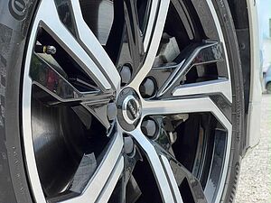 Volvo Recharge Ultimate, T8 , Electric/Petrol, Bright