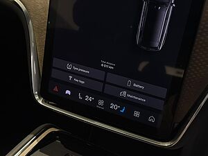 Volvo Ultra, Twin Motor Performance, Electric, 7 Seats