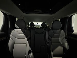 Volvo Ultra, Twin Motor Performance, Electric, 7 Seats